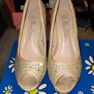 Gold Glitter Formal Shoes